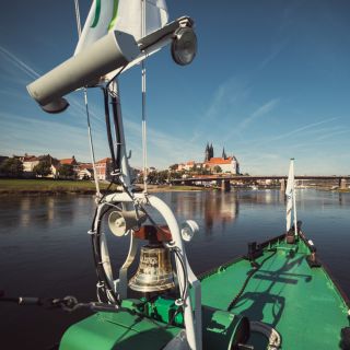 Dresden: Mit dem Schiff über die Elbe nach Meißen
