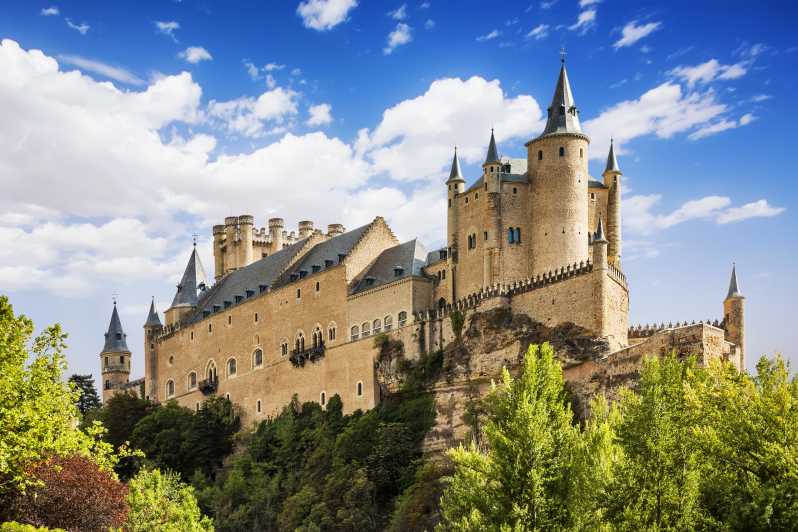 From Madrid: Segovia Guided Tour with Alcazar Admission