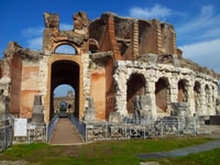 Caserta Royal Palace and Spartacus Amphitheater Tour - Housity