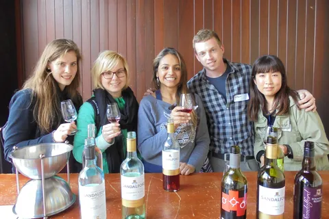 Desde Perth: Excursión de un día a Bodegas y Cervecerías del Valle del Swan con almuerzo