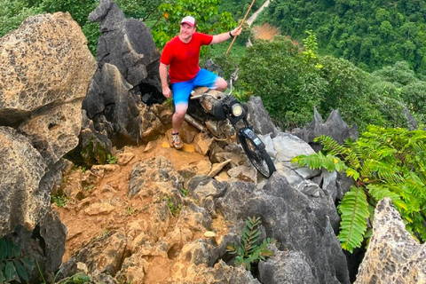 Vang Vieng: Nam Xay Top View, Blue Lagoon & Cave Tour