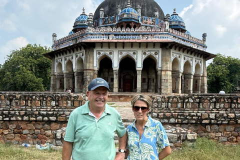 Delhi: Jama Masjid, Qutub Minar &amp; Humayun’s Tomb Tour By CarDelhi: Tour with Car, Driver, Guide Entrance Fees and Lunch