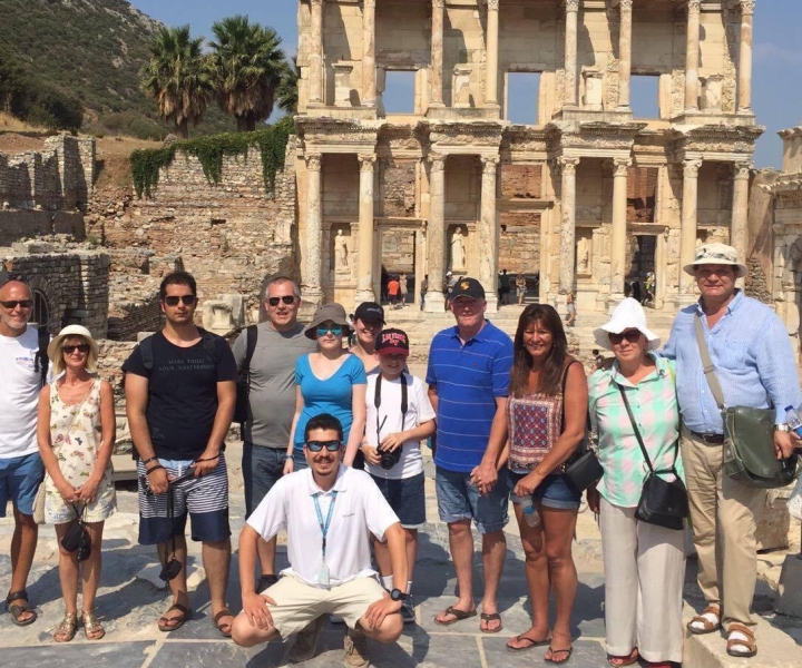 Из Кушадасы: тур по Эфесу, дому Марии и храму Артемиды