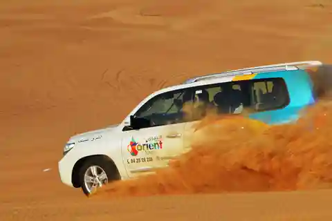 Safari no Deserto do Dubai, Quadriciclo, Passeio de Camelo e Sandboard