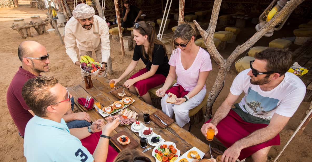 Dubai: Sunrise Balloon Flight with Breakfast & Falcon Photo