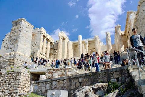 Athens: Acropolis Guided Tour with Entry Ticket