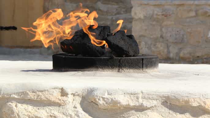 baku burning mountain zorastrian temple private tour