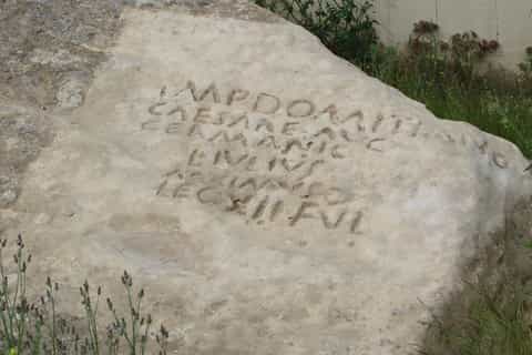 From Baku: Gobustan, Mud Volcanoes & Mosque Private Tour