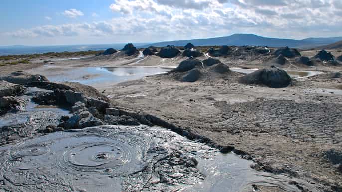 from baku gobustan mud volcanoes mosque private tour