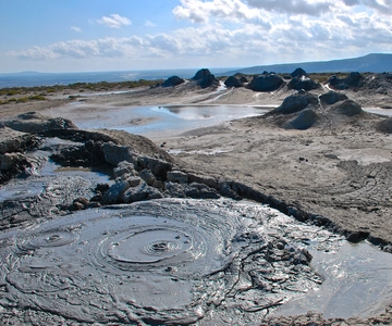 From Baku: Gobustan, Mud Volcanoes & Mosque Private Tour