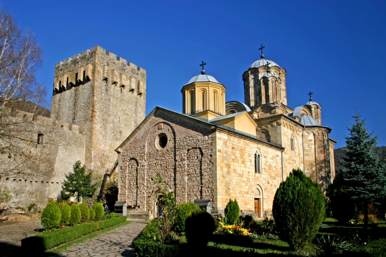 De Belgrade: Visite des monastères médiévaux et de la grotte de ResavaPetit groupe jusqu'à 8 personnes