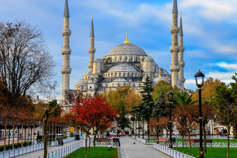 Istanbul: Tour della città con la Basilica di Santa Sofia e la Moschea BluTour per piccoli gruppi