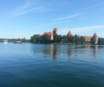 Vilnius: Private Paneriai Park, Trakai Castle, Kernavė Tour