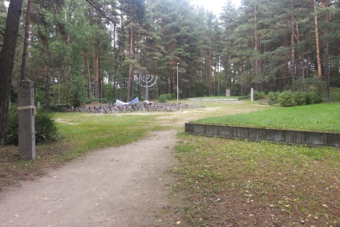 Vilnius: Private Paneriai Park, Trakai Castle, Kernavė Tour