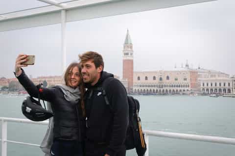 Venice: Lido Half-Day Small-Group Bike Tour