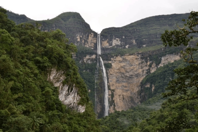 Chachapoyas: Ganztägig zum Gocta-Wasserfall