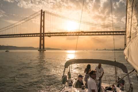 Lisbon: 2-Hour Sunset Cruise on the Tagus River with Drinks