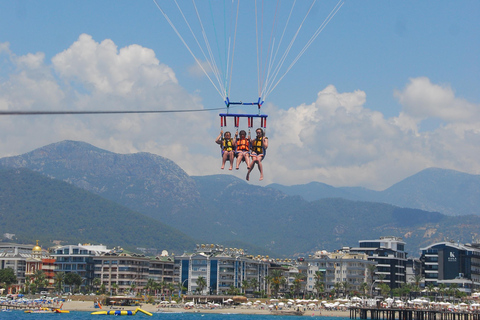 Zweef boven Alanya: Ultiem Parasailing Avontuur!Voor alleenstaande