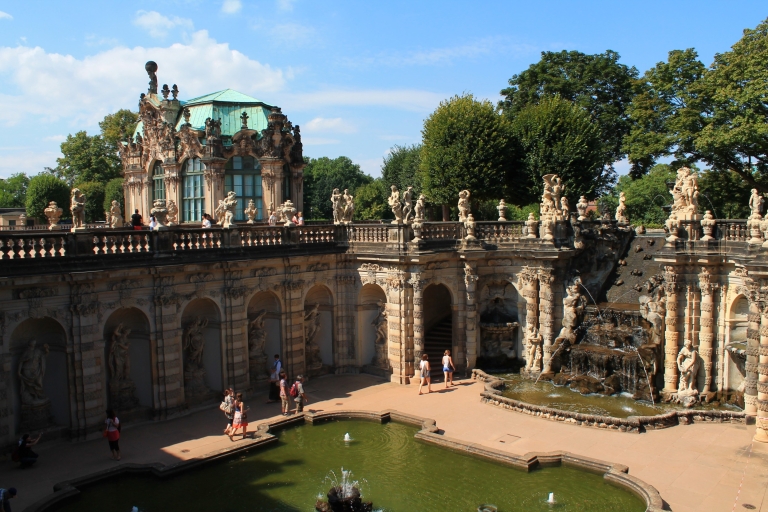 Dresde : promenade guidée dans la ville avec une tasse de caféDresde : visite historique à pied en allemand avec café