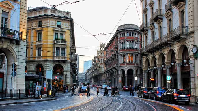 3hour private fashion shopping walking tour