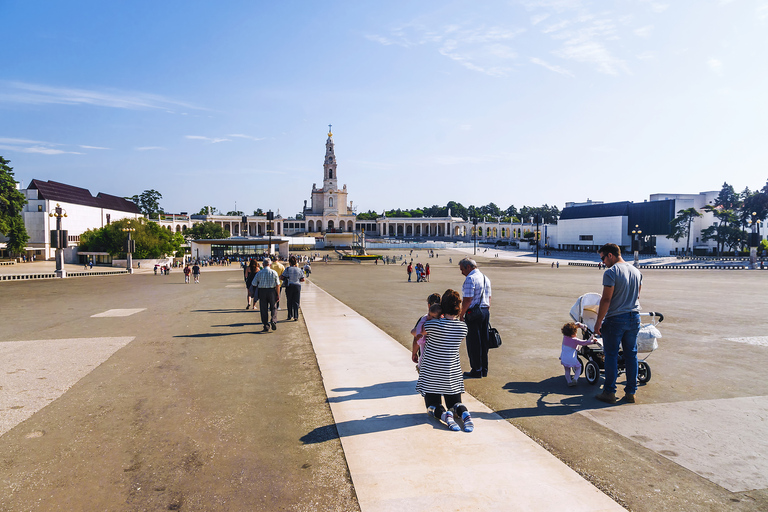 Från Lissabon: Fatima, Batalha, Nazaré och ÓbidosTur på spanska, engelska, franska eller portugisiska