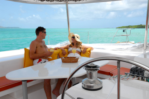 Île aux Cerfs : location d'un catamaran privé