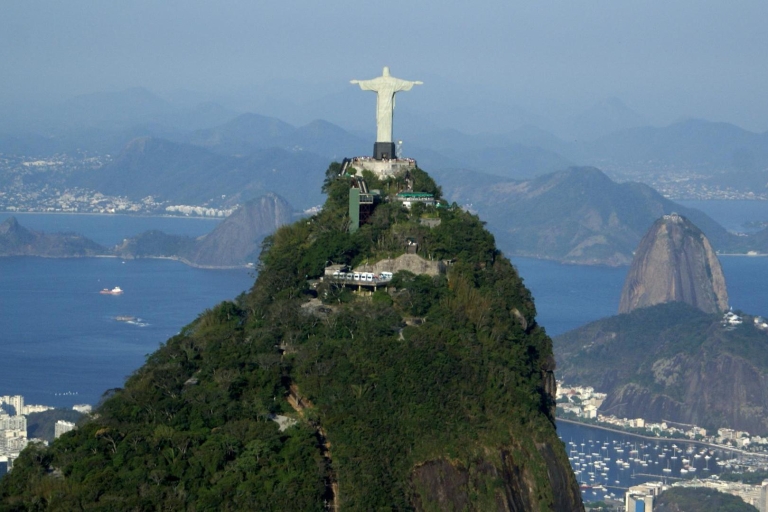 Corcovado and Sugarloaf Mountain Full-Day Tour Private Tour with Lunch and Tickets (Corcovado by Train)