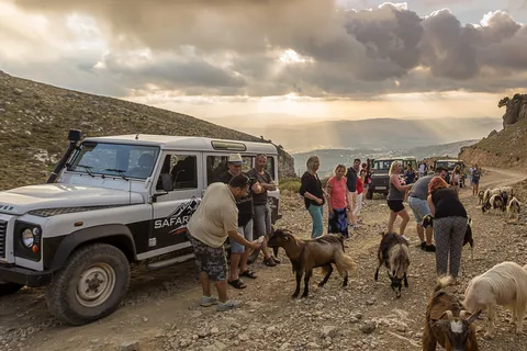 Safari en Land Rover sur la route de Lassithi