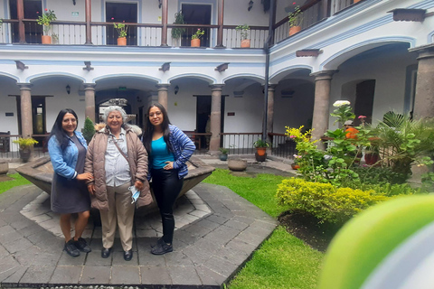 Quito: Historic Center Love Stories Walking Tour