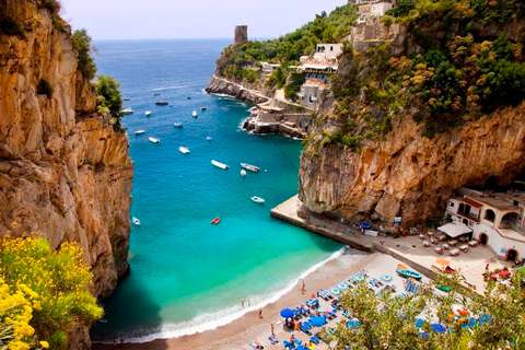 Tour per piccoli gruppi di Sorrento e della Costiera Amalfitana in barcaTour in spagnolo