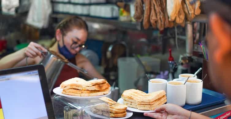 Singapore: Local Hawker Food Tour with Tastings photo 10