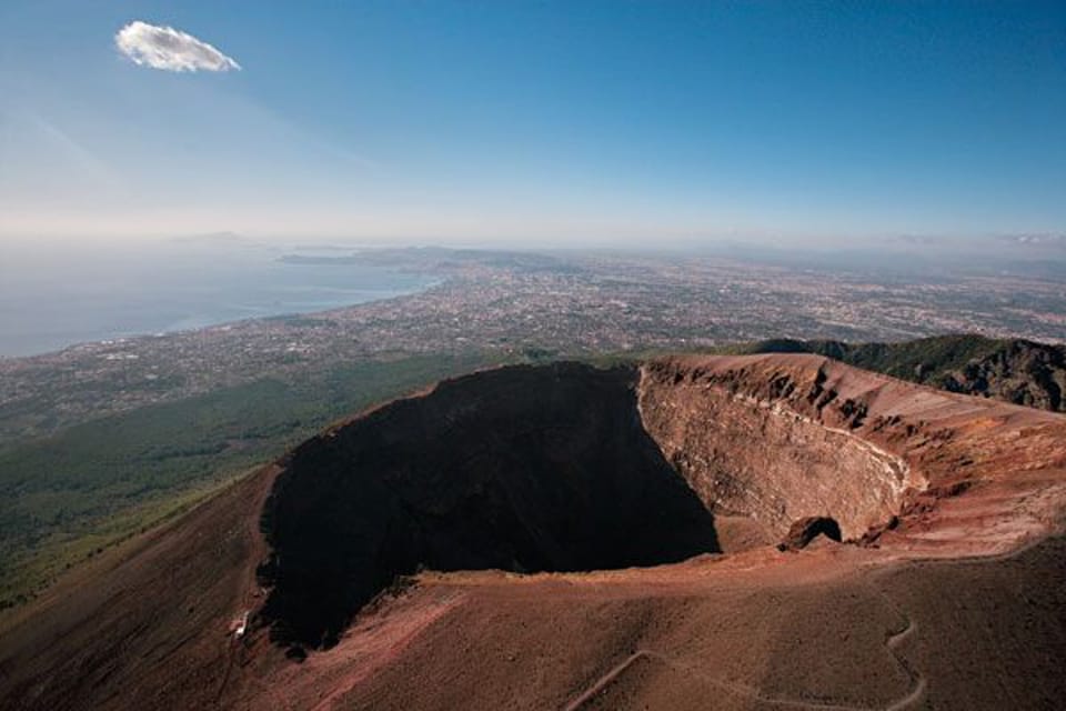 Pompeii & Vesuvius: Tour from Naples | GetYourGuide