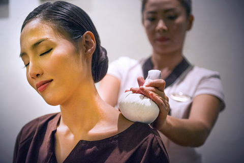 Soins de massage thaïlandais - Spa de luxe avec transfert à l'hôtelChiang Mai : 1 heure de massage Tok Sen