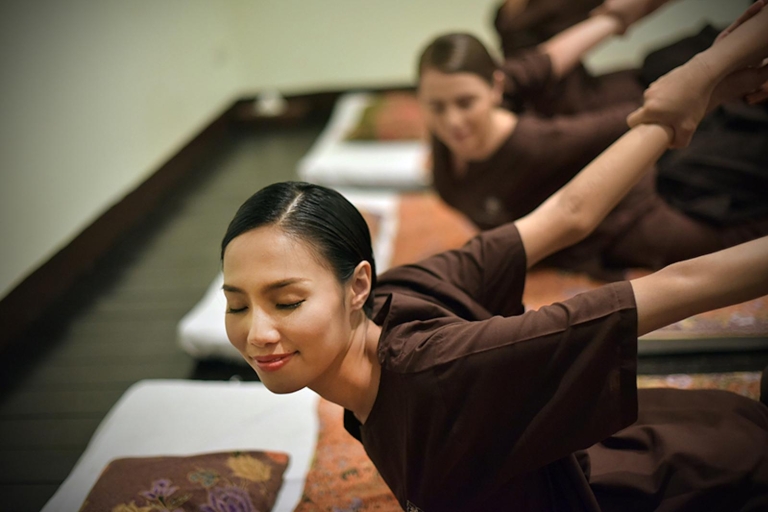 Soins de massage thaïlandais - Spa de luxe avec transfert à l'hôtelChiang Mai : 1 heure de massage thaïlandais aux herbes
