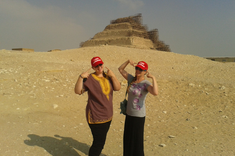 Au départ du Caire : Visite de Saqqara et des pyramides de MemphisVisite de groupe partagée