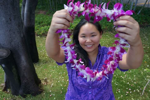 Big Island: Kona Airport Traditional Lei Greeting