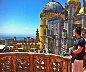 Lisbon: Sintra & Pena Palace Guided Tour with Hotel Pickup