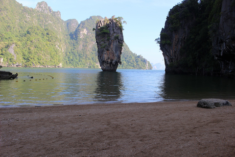 Depuis Phuket : baie de Phang Nga en hors-bord et canoë