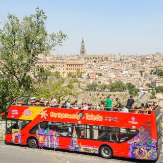 Толедо: тур на hop-on hop-off автобусе, пеший тур и Алькасар