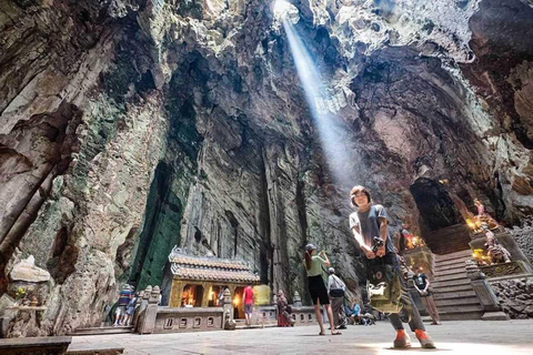 Da Nang: Tour delle colline di BaNa, del ponte d&#039;oro e della montagna di marmoTour privato senza pranzo a buffet