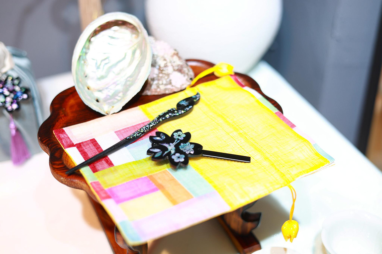 Seoul: Mother-of-Pearl Jewelry Workshop in Myeong-dong Option B: Wearable Memory (Hanbok Accessory)