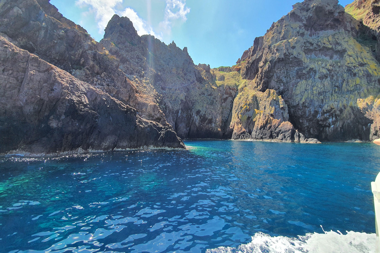 Scandola: visite de la réserve naturelle au départ de Porto (France)