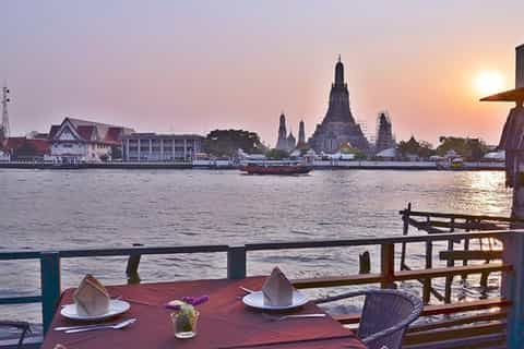 Bangkok Evening Discovery: Temples and Hidden Canals Tour