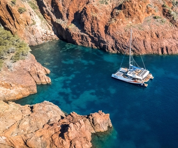 Saint-Raphaël: Golden Island Afternoon Cruise with Drinks