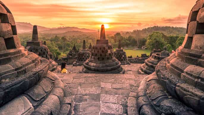 tour privado de medio día borobudur al amanecer o atardecer