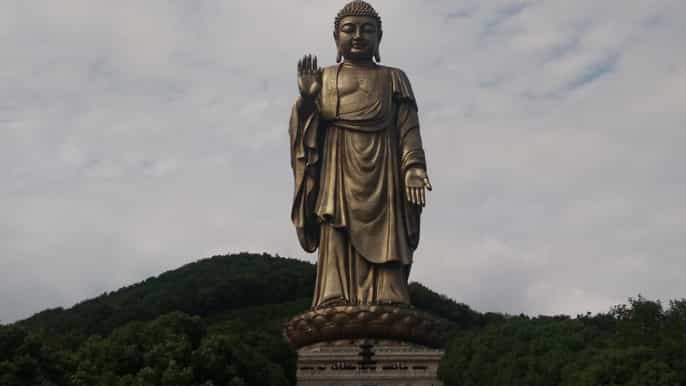 private day tour to wuxi lingshan grand buddha and tai lake