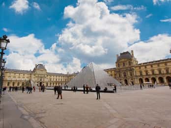 Paris: Kleingruppen-Tour zu den Highlights des Louvre Paris: Kleingruppen-Tour zu den Highlights des Louvre