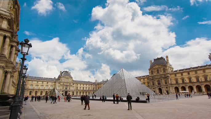 destaques do louvre tour sem fila em pequenos grupos