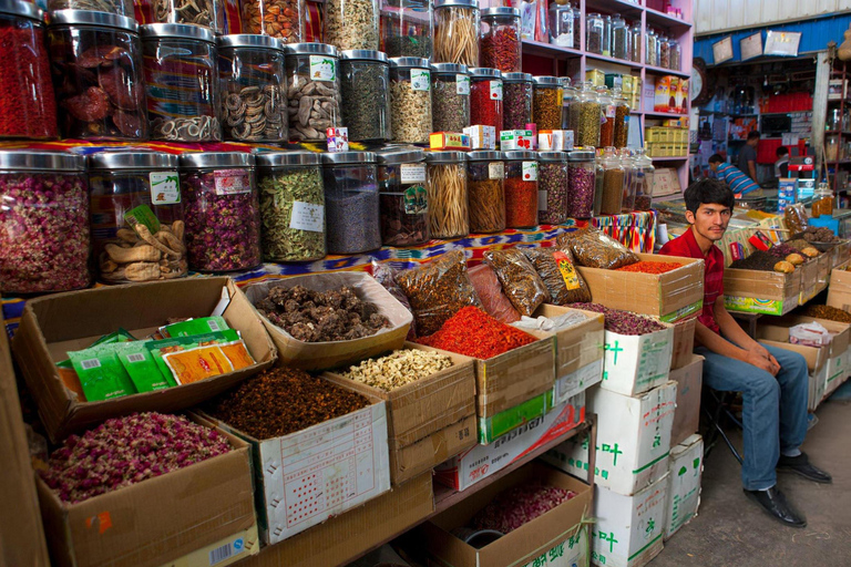 Exploring Varanasi Markets: Guided Tour with Local Guide