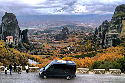 From Athens: 3-Days Meteora Rail Tour